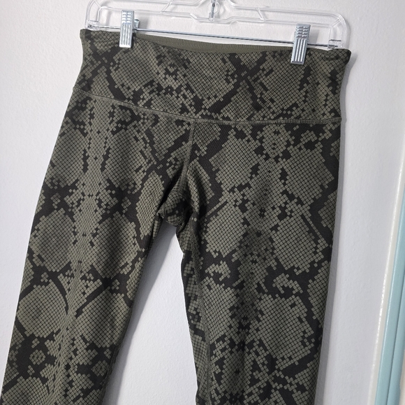 Lululemon Legging Wunder Under Crop Il FulOn Luon Ziggy Snake Green Size 8 - Picture 4 of 12